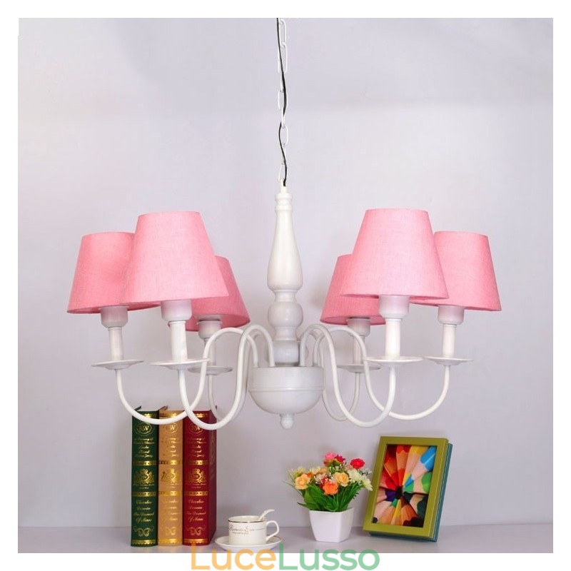 Lampadario tradizionale classico in metallo integrato