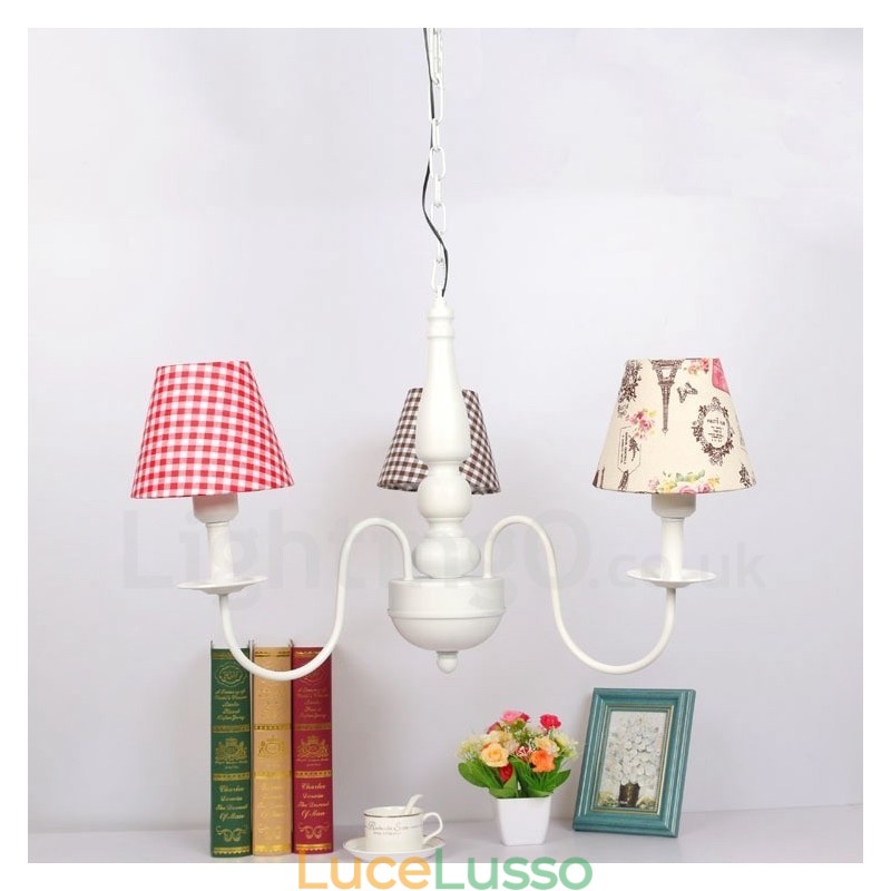 Lampadario tradizionale classico in metallo integrato