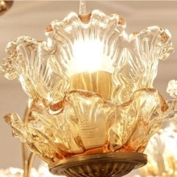 Lampadario tradizionale classico in metallo integrato a 8 luci