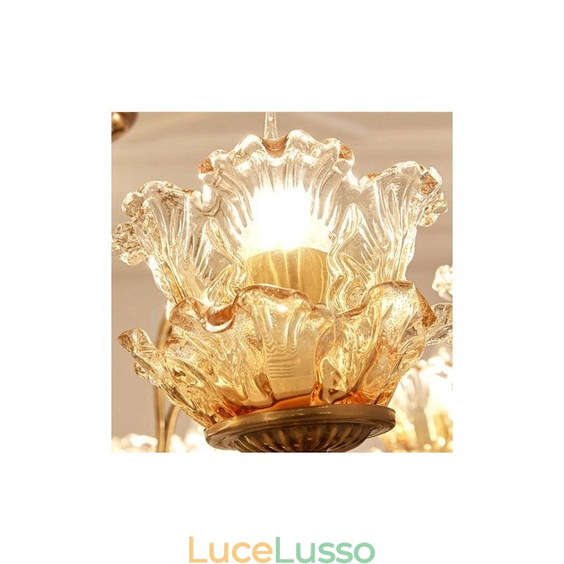 Lampadario tradizionale classico in metallo integrato a 8 luci