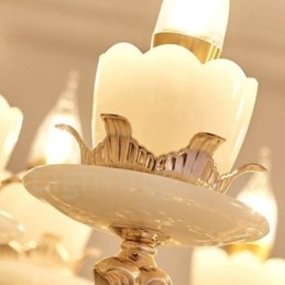 Lampadario tradizionale classico in metallo integrato a 15 luci