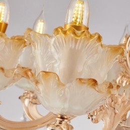 Lampadario tradizionale classico in metallo integrato a 8 luci