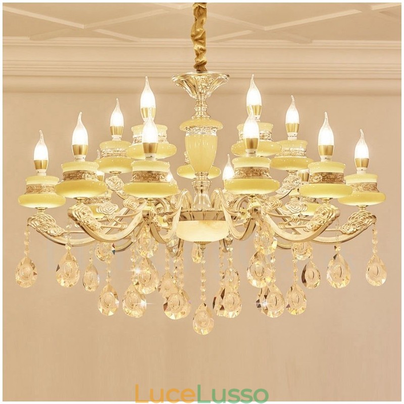 Lampadario tradizionale classico in metallo integrato a 15 luci