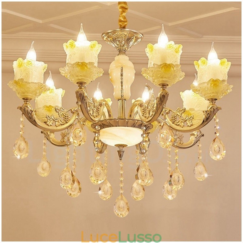 Lampadario tradizionale classico in metallo integrato a 8 luci