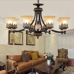 Lampadario tradizionale classico in metallo integrato a 8 luci