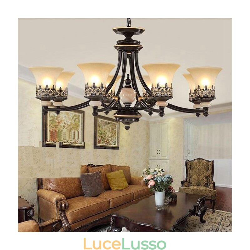 Lampadario tradizionale classico in metallo integrato a 8 luci