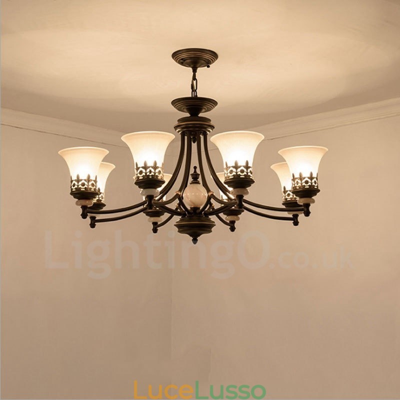 Lampadario tradizionale classico in metallo integrato a 8 luci