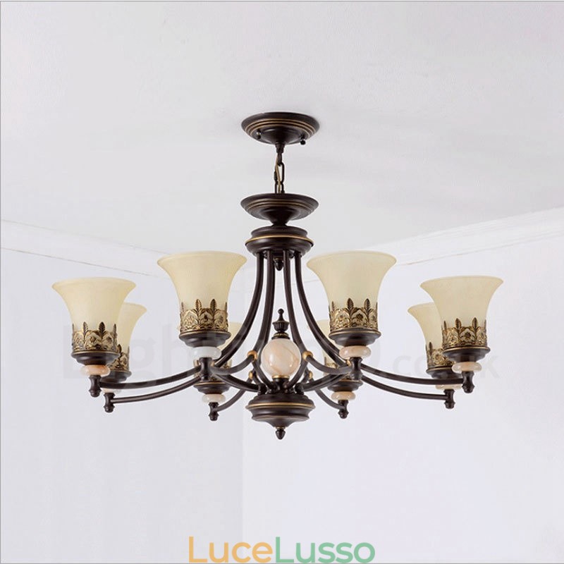 Lampadario tradizionale classico in metallo integrato a 8 luci