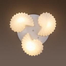Lampadario tradizionale classico integrato a 3 luci con paralume in vetro