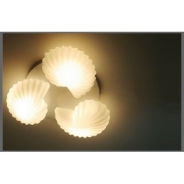 Lampadario tradizionale classico integrato a 3 luci con paralume in vetro