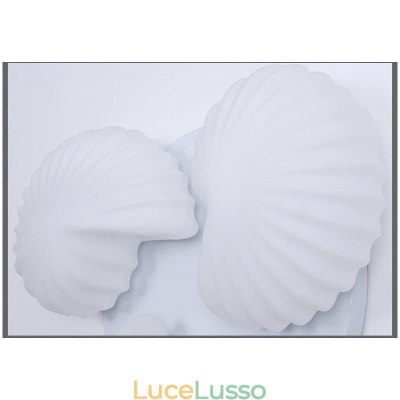 Lampadario tradizionale classico integrato a 3 luci con paralume in vetro