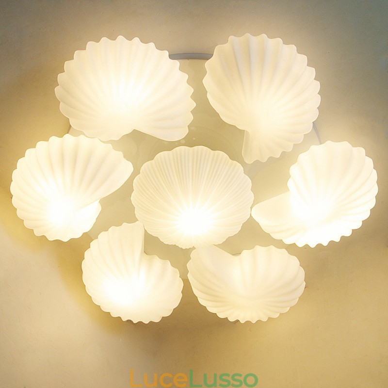 Lampadario tradizionale classico integrato a 7 luci con paralume in vetro