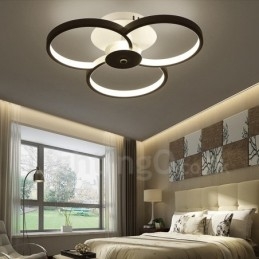 Lampadario moderno contemporaneo in metallo integrato a 3 luci