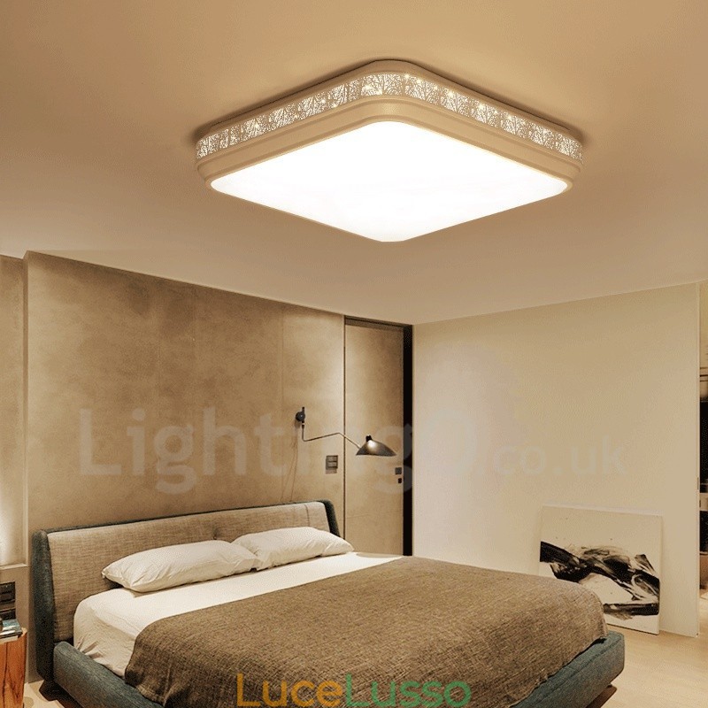 Lampada da soffitto moderna e contemporanea in metallo integrata