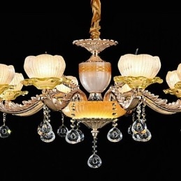 Caratteristica tradizionale classica in lega di zinco per lampadario in metallo con 8 lampadine in stile mini cristallo