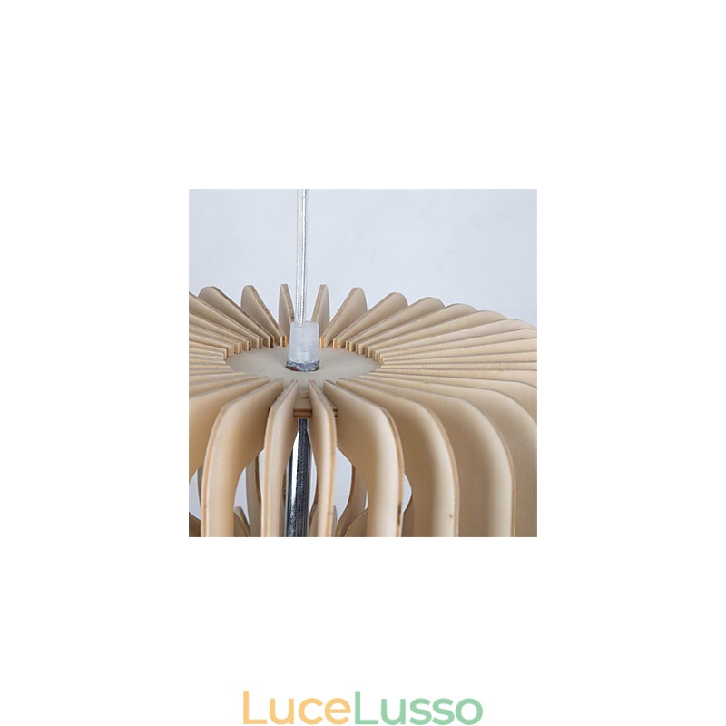 Lampadario in legno a tre strati vintage