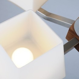 Lampadario in legno e bambù con caratteristica galvanica contemporanea moderna