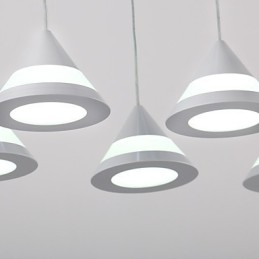 Lampada a sospensione moderna contemporanea in acrilico
