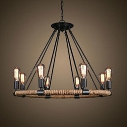 Lampada a sospensione in metallo con pittura tradizionale classica rustica, stile lodge, vintage, retrò.