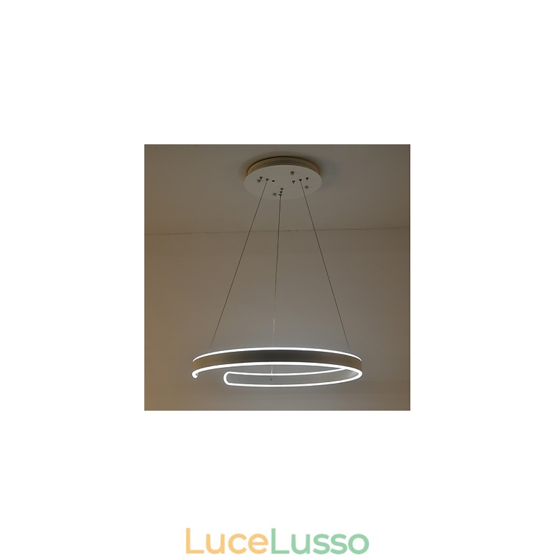 Lampadario semplice e creativo per atmosfera del Nord Europa Lampada per decorare la mensa Apparecchio di illuminazione