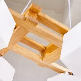Lampada a sospensione moderna in stile nordico contemporaneo in legno chiaro con paralume in vetro