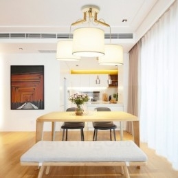 Lampada a sospensione moderna contemporanea in legno a 3 luci con paralume in tessuto
