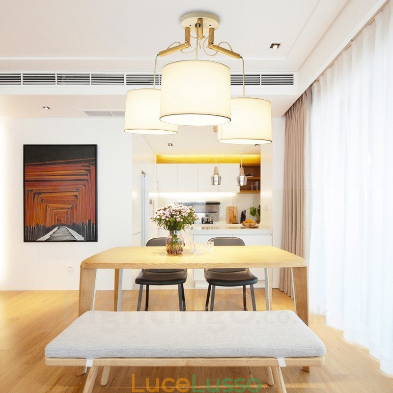 Lampada a sospensione moderna contemporanea in legno a 3 luci con paralume in tessuto