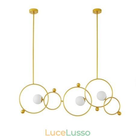 Lampadario a soffitto moderno e contemporaneo a 3 luci con placcatura in rame e paralume in vetro a sfera bianca Lampadario a soffitto moderno e contemporaneo a 3 luci con placcatura in rame e paralume in vetro a sfera bianca