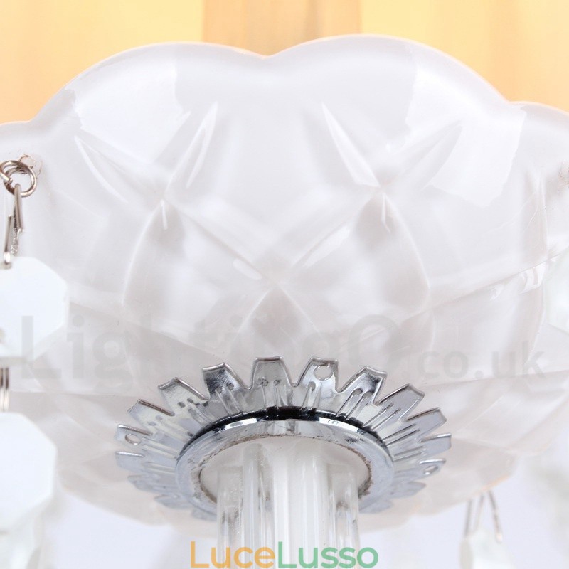 Lampadario a forma di candela in cristallo bianco K9 a 8 luci