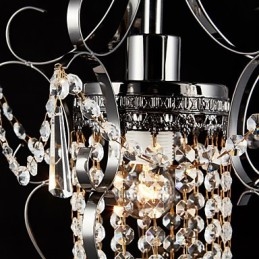 Lampadario in ferro dipinto con lampada moderna in cristallo trasparente