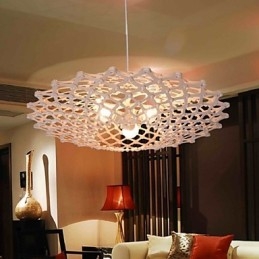 Lampadario in legno d'epoca