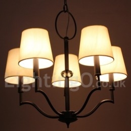 Lampadario moderno contemporaneo a 5 luci in stile candela