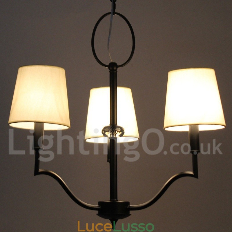 Lampadario a 3 luci in stile candela moderno e contemporaneo