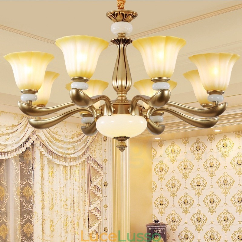 Lampadario in lega di zinco di lusso tradizionale retrò a 8 luci con paralume in vetro