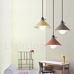 Lampada a sospensione moderna contemporanea in acciaio con paralume in acciaio