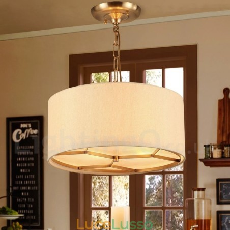 Lampadario a sospensione in ottone rustico retrò a 4 luci con paralume in tessuto Lampadario a sospensione in ottone rustico retrò a 4 luci con paralume in tessuto