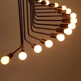 Lampadario in metallo dipinto in stile country