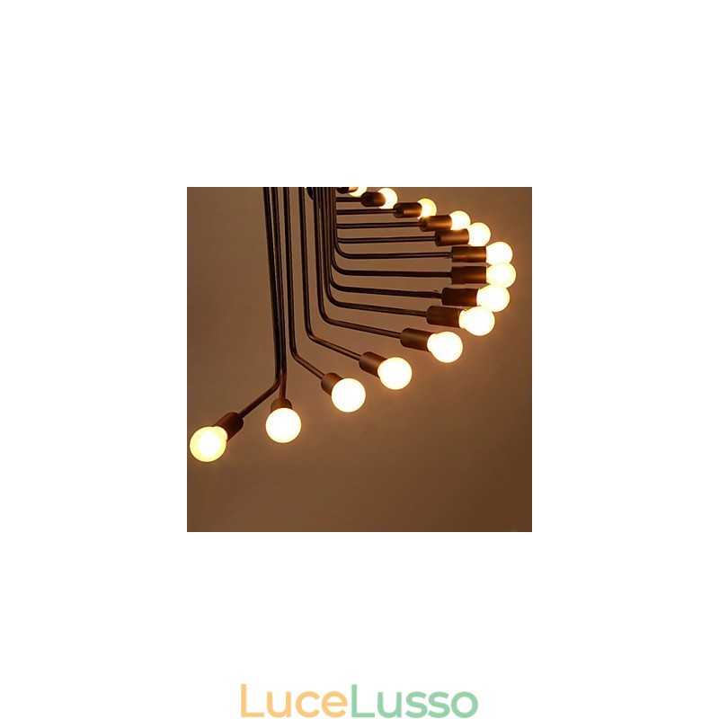 Lampadario in metallo dipinto in stile country