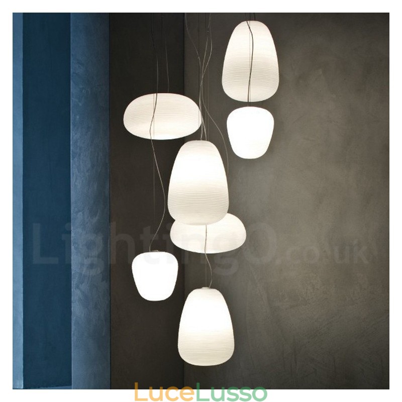 Lampada a sospensione moderna e contemporanea da soffitto con paralume in vetro