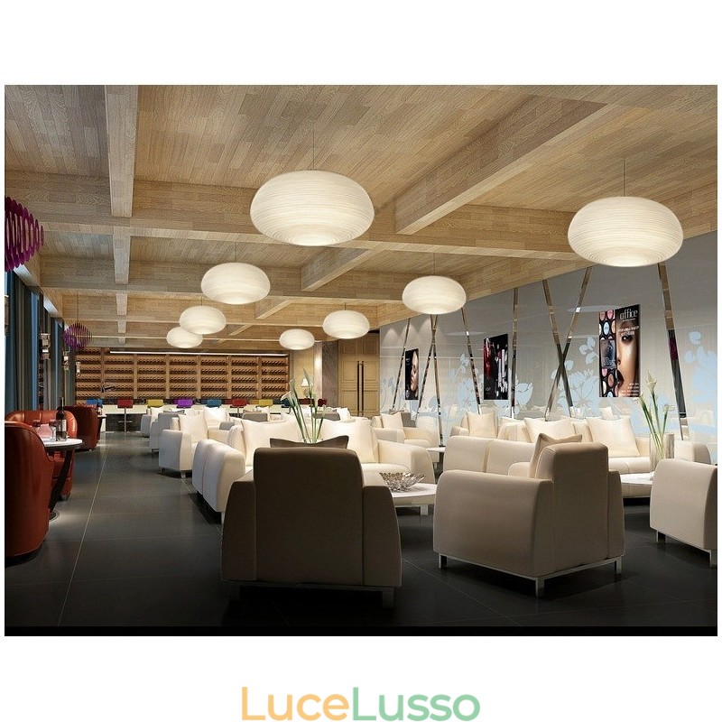 Lampada a sospensione moderna e contemporanea da soffitto con paralume in vetro