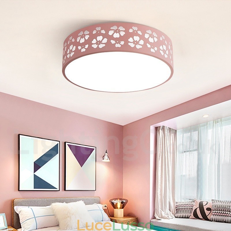 Lampada da soffitto moderna e contemporanea in acciaio