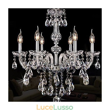 Lampadario di lusso a 6 luci in primo piano Lampadario di lusso a 6 luci in primo piano