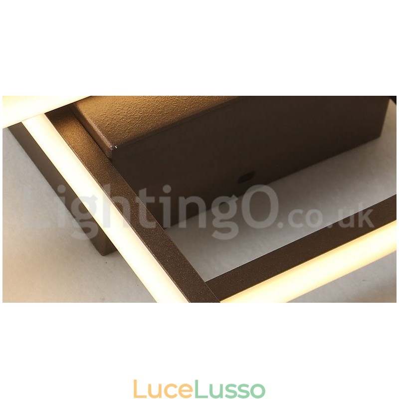 Moderna plafoniera contemporanea in alluminio con dimmer remoto, montaggio a filo, può essere utilizzata anche come applique