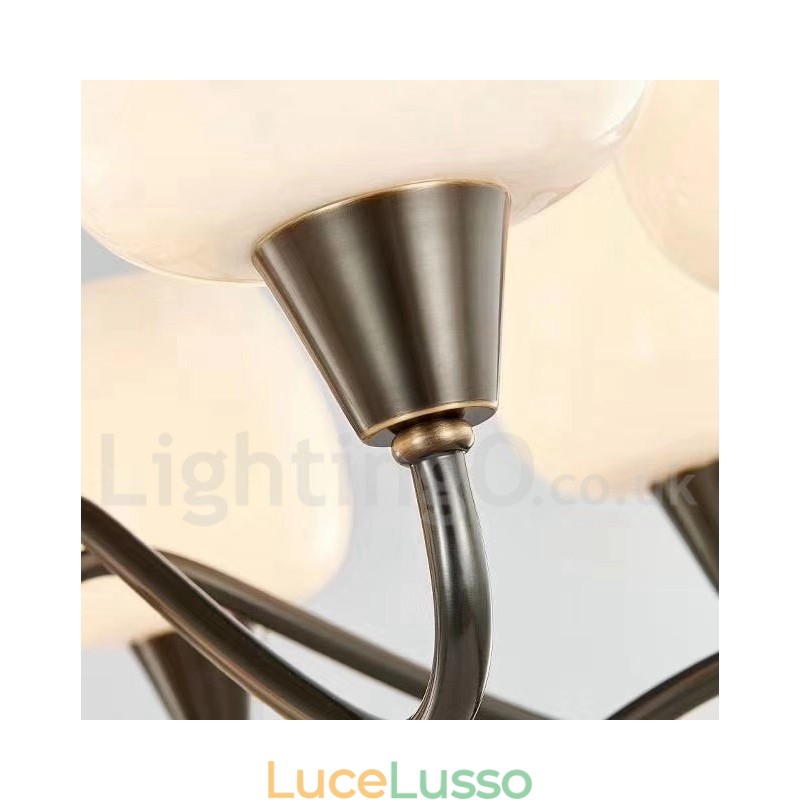 Lampadario a candela in ottone retrò vintage con paralumi in vetro