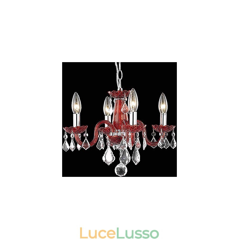 Lampadario di cristallo in primo piano con 4 luci in rosso