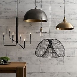 Lampadario in metallo dipinto in stile country