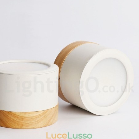 Mini plafoniera in legno dal design moderno con paralume in acrilico, speciale per essere utilizzata anche come applique Mini plafoniera in legno dal design moderno con paralume in acrilico, speciale per essere utilizzata anche come applique
