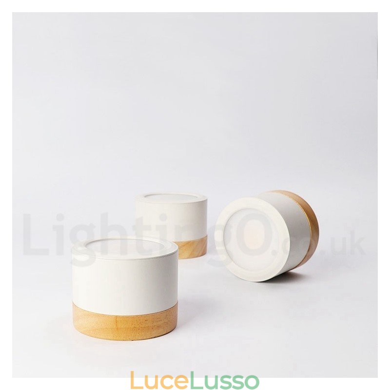 Mini plafoniera in legno dal design moderno con paralume in acrilico, speciale per essere utilizzata anche come applique