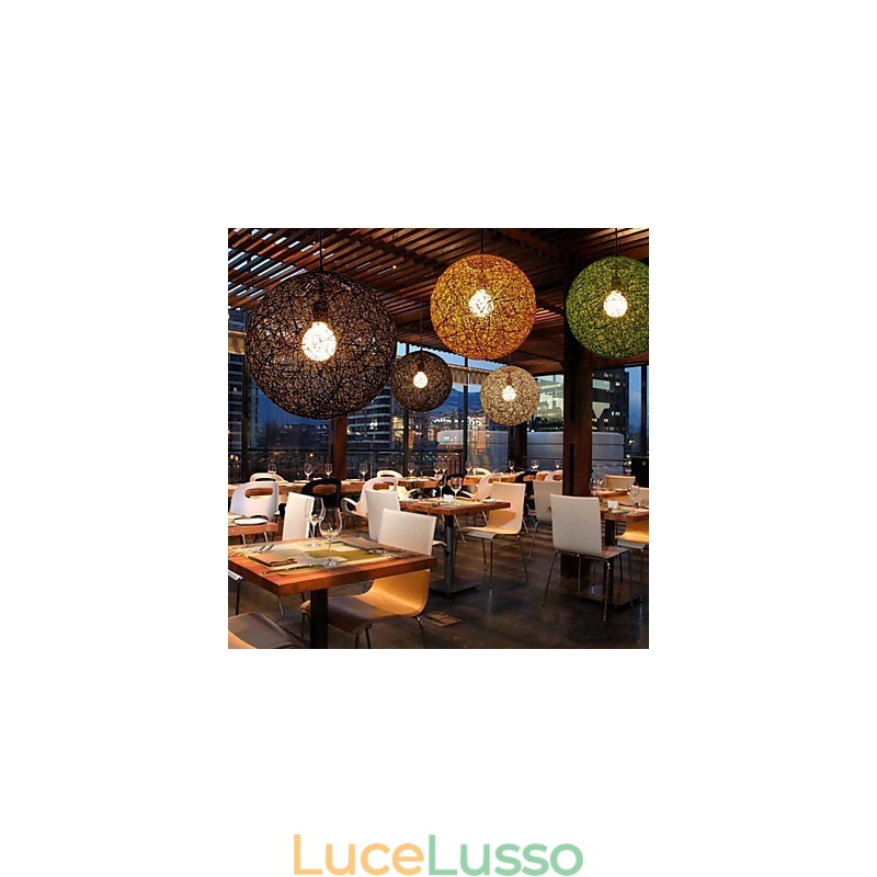 Lampada moderna semplice e rustica in rattan, lampadario a sfera in canapa