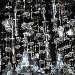 Lampadario tradizionale classico in metallo cromato di cristallo